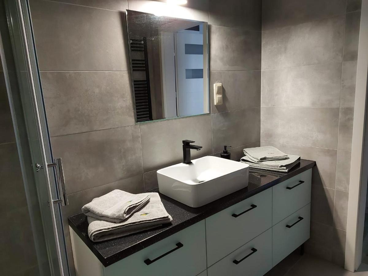 Apartamenty Z Tarasami "Mietowy Spokoj 15" "Romantyczna Szarosc 16" "Niebieska Elegancja 17" Maksymalnie Dla 6 Osob 波别罗沃 外观 照片