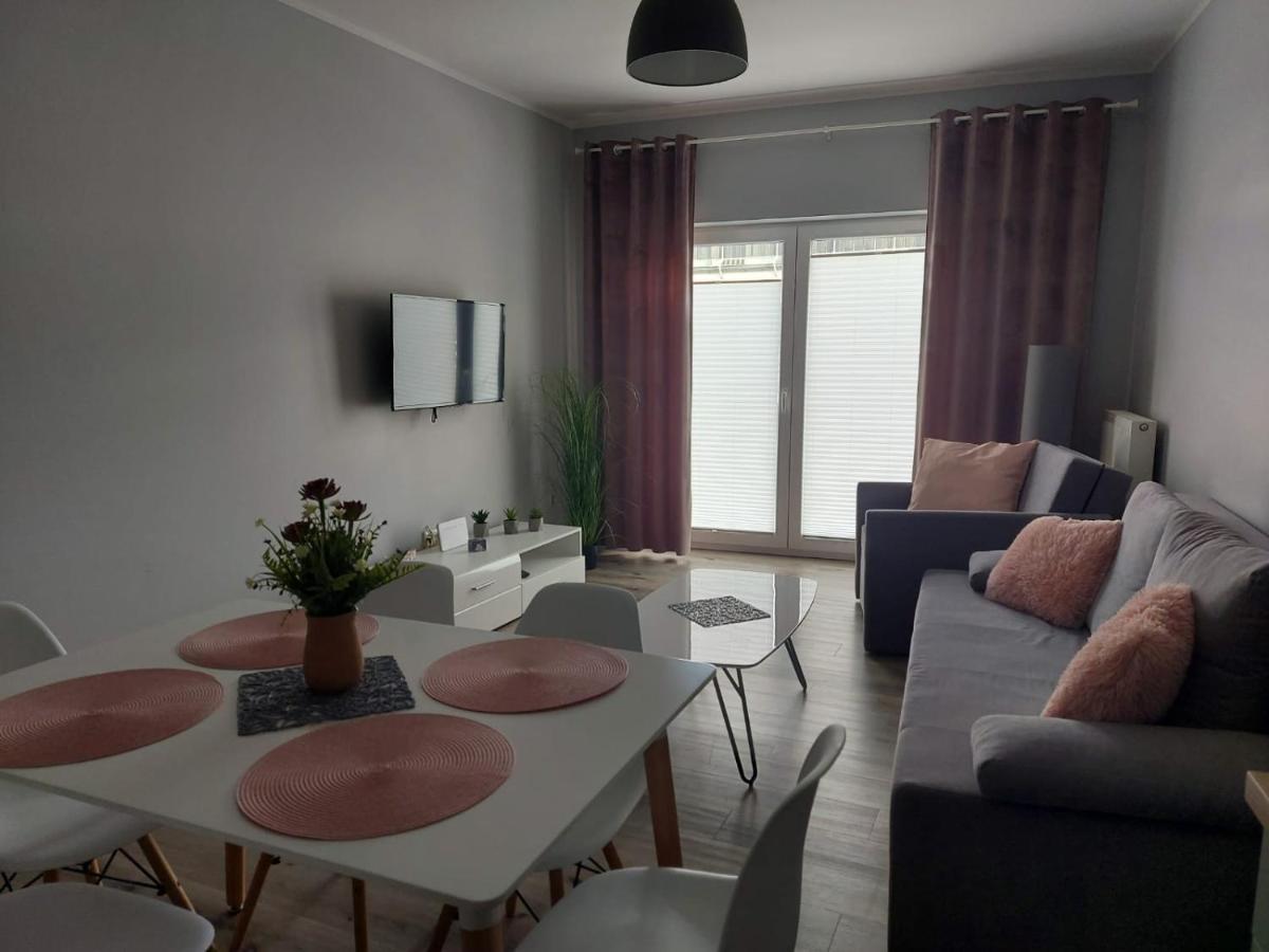 Apartamenty Z Tarasami "Mietowy Spokoj 15" "Romantyczna Szarosc 16" "Niebieska Elegancja 17" Maksymalnie Dla 6 Osob 波别罗沃 外观 照片